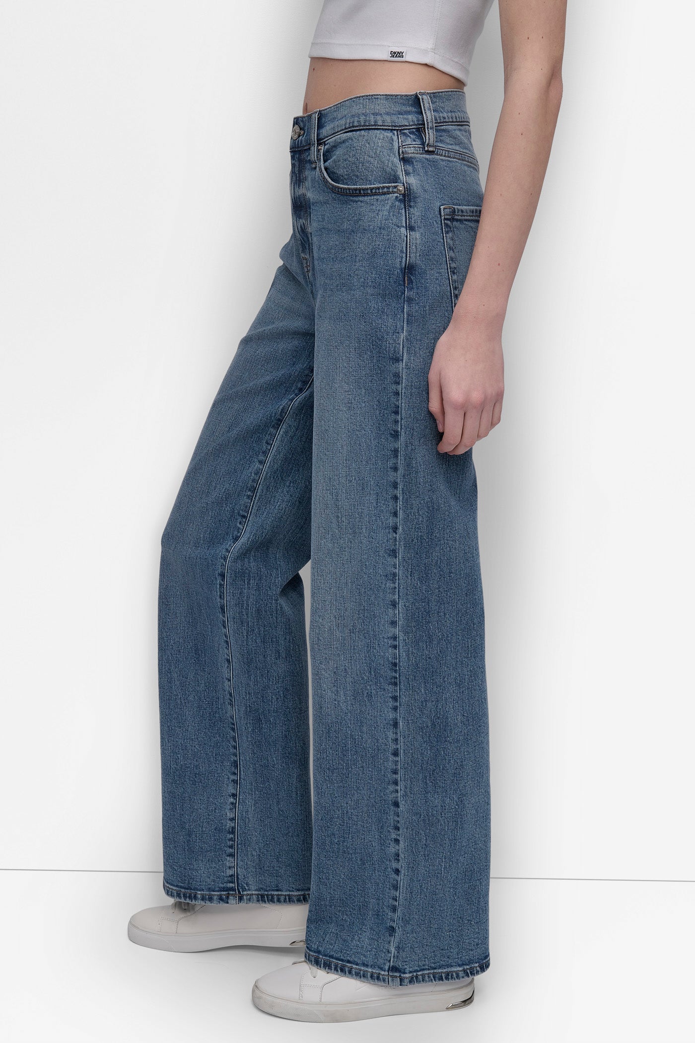 HIGH-RISE TAILORED WIDE LEG JEAN