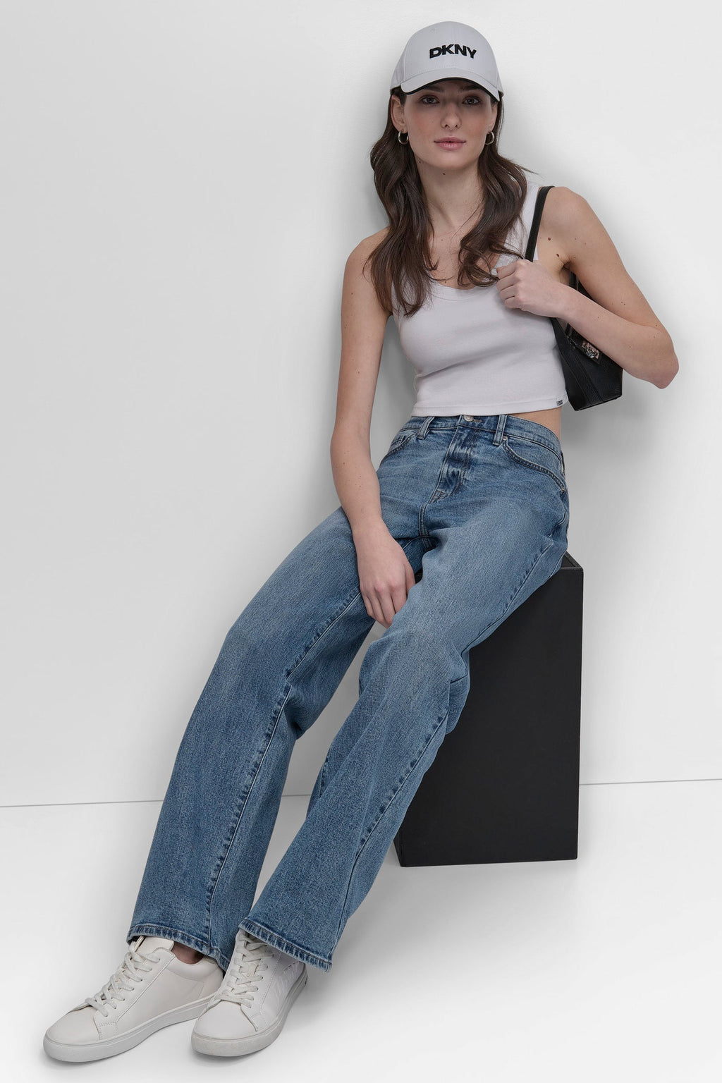 HIGH-RISE TAILORED WIDE LEG JEAN