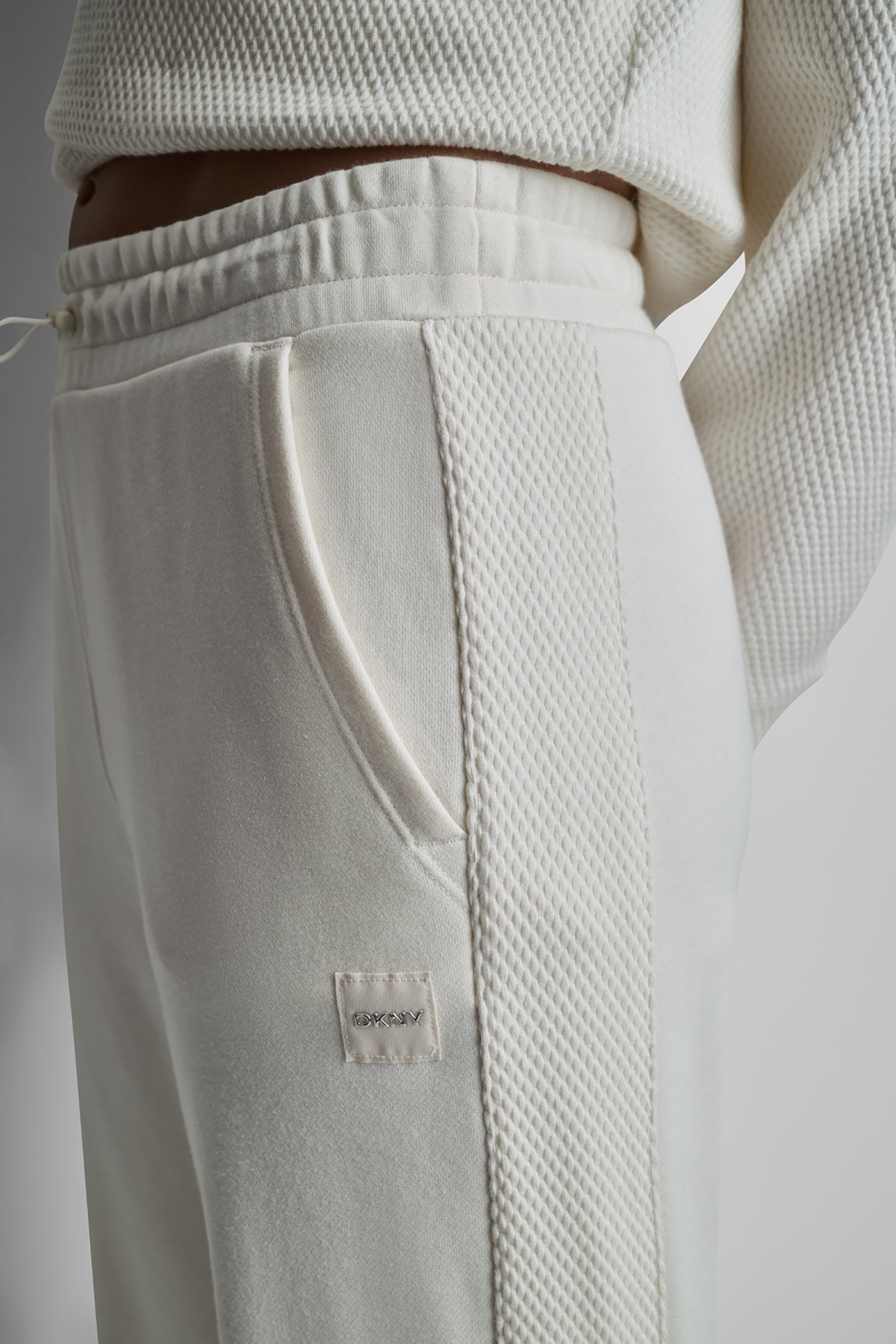 JACQUARD MIX HIGH-RISE ANKLE PANT