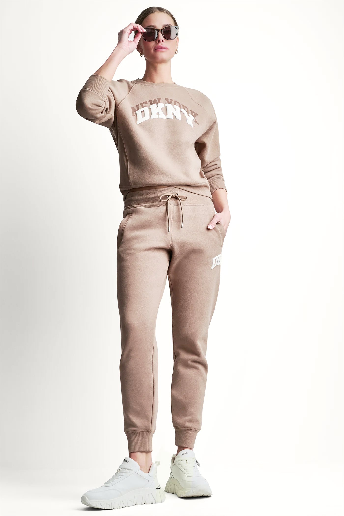 SHADOW VARSITY LOGO CREW NECK