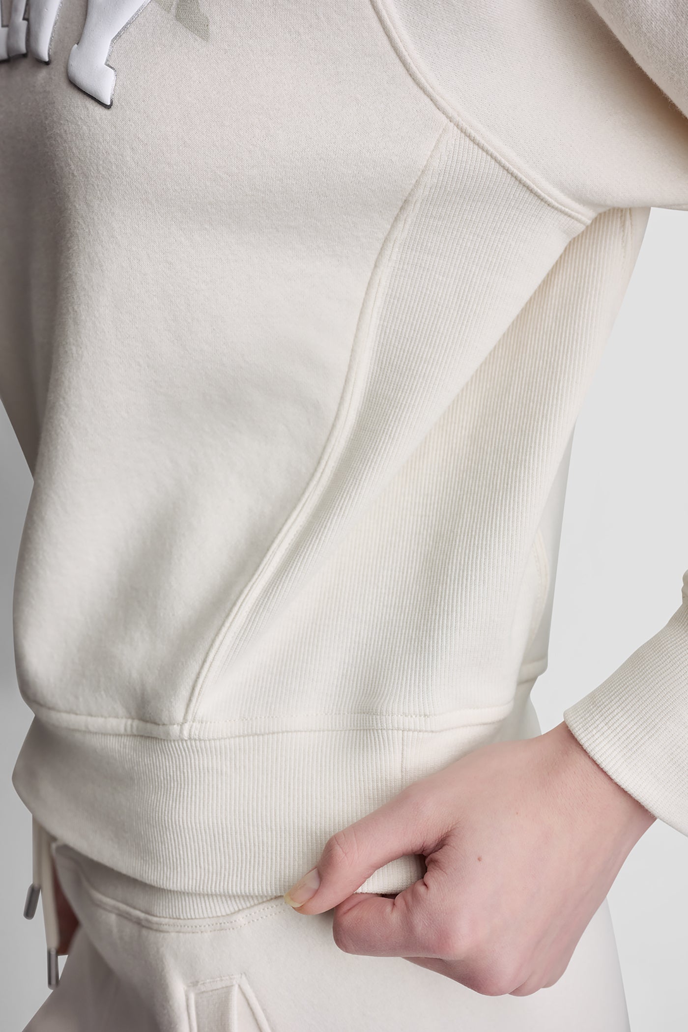 SHADOW VARSITY LOGO CREW NECK