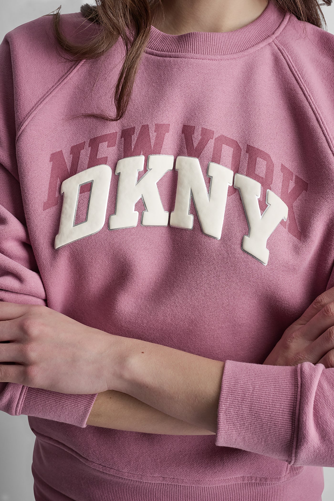 SHADOW VARSITY LOGO CREW NECK