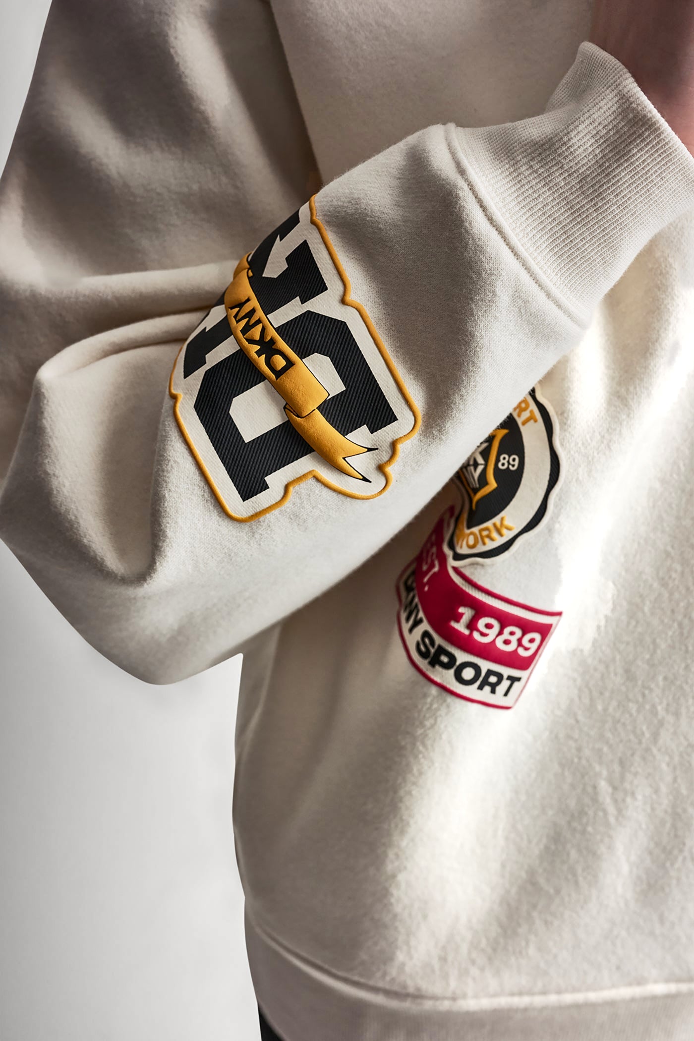 CAMPUS PATCH OVERSIZED QUARTER-ZIP