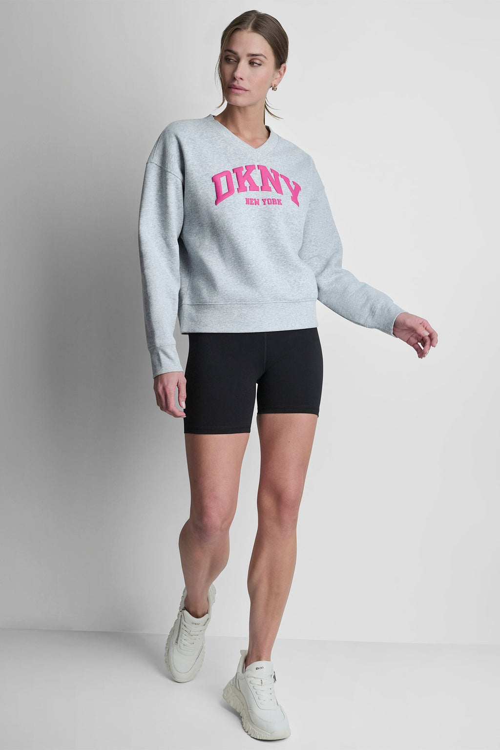 PUFF VARSITY LOGO V-NECK PULLOVER