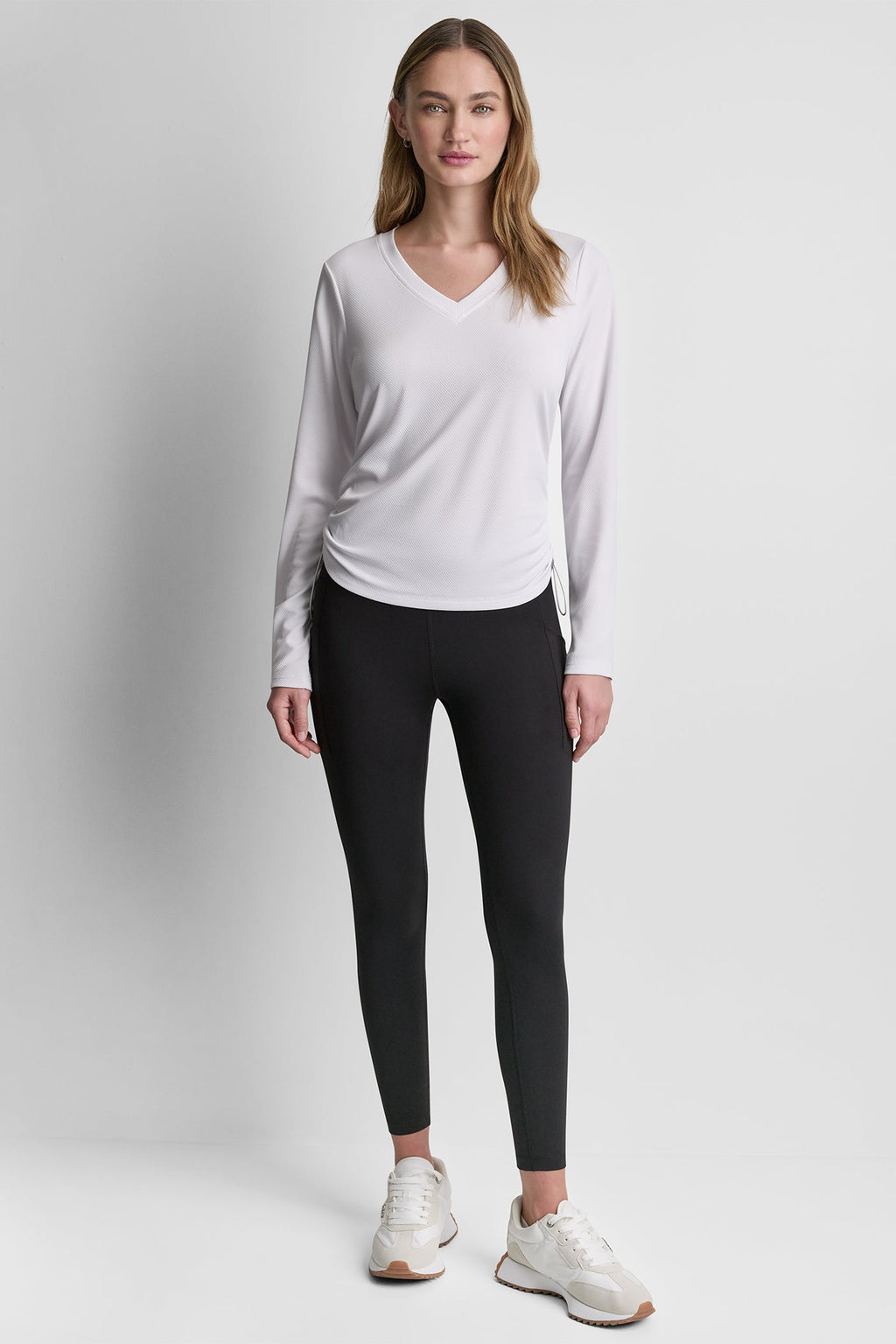 LONG SLEEVE V-NECK TECH TEE