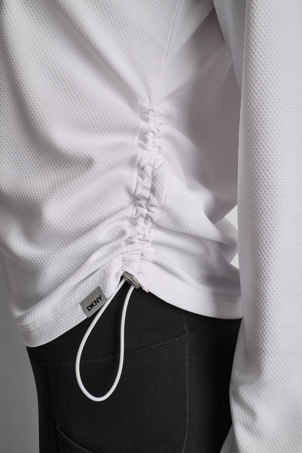 LONG SLEEVE V-NECK TECH TEE