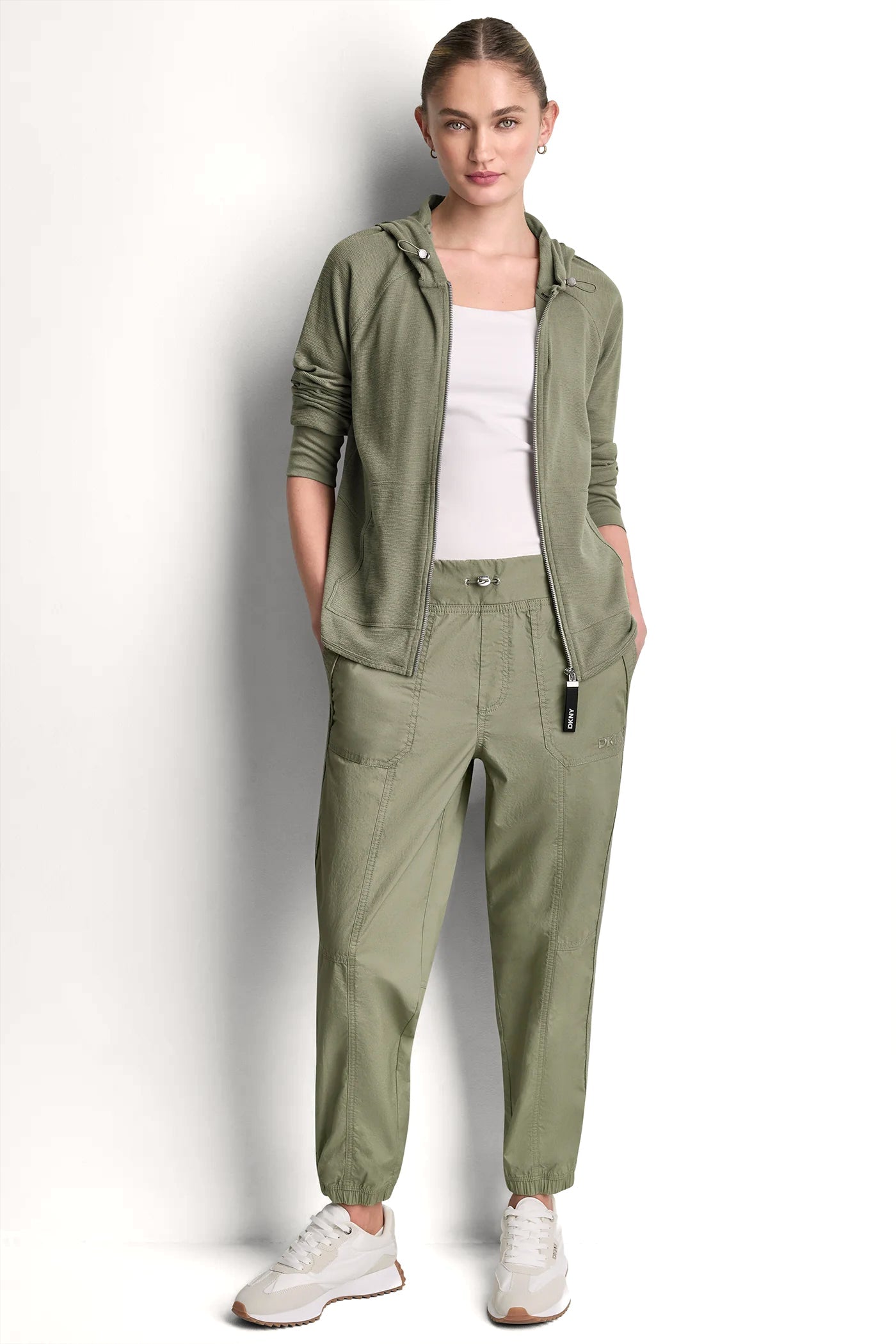 HIGH-RISE SLIM UTILITY JOGGER