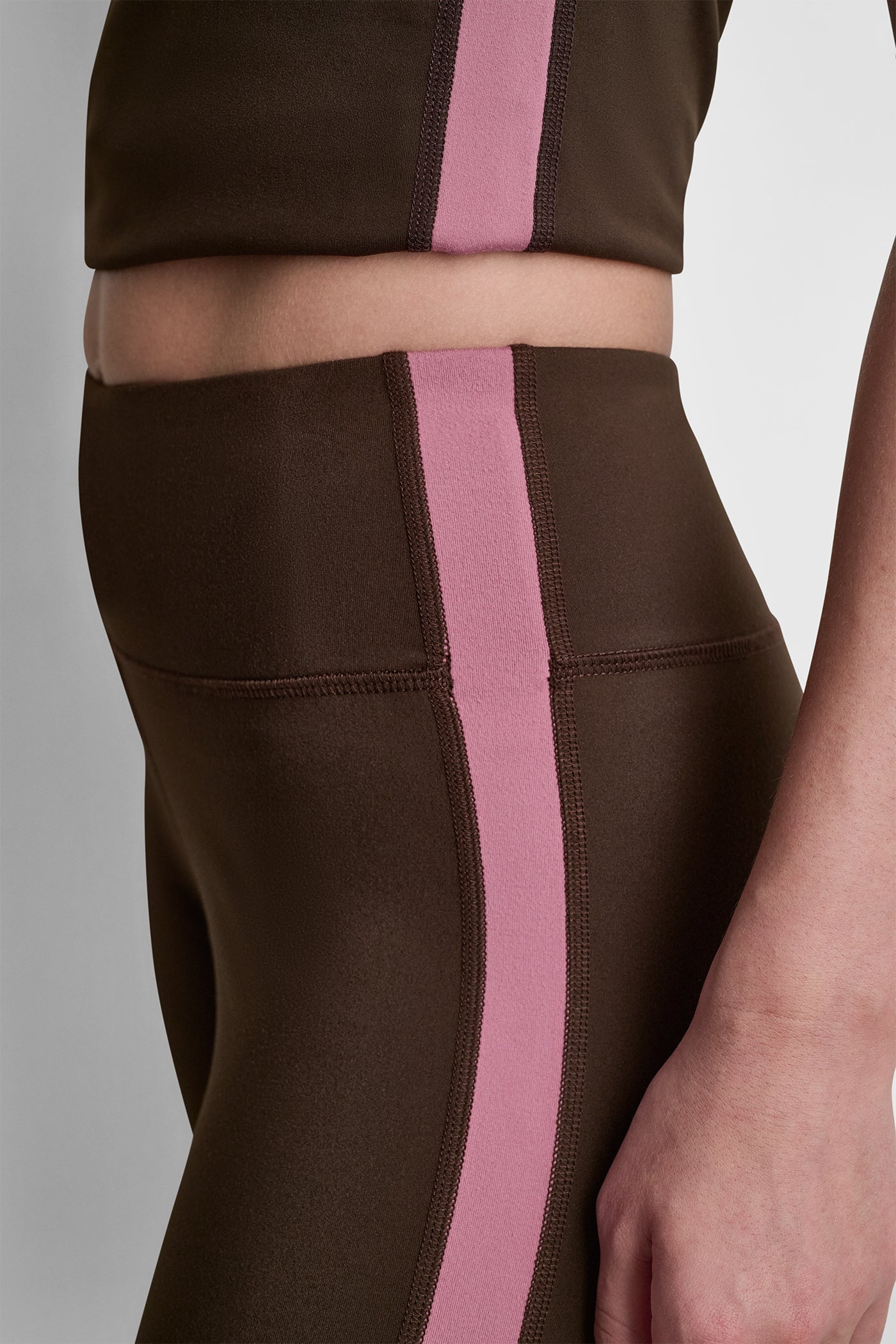 BALANCE COMPRESSION SIDE STRIPE FLARE LEGGING