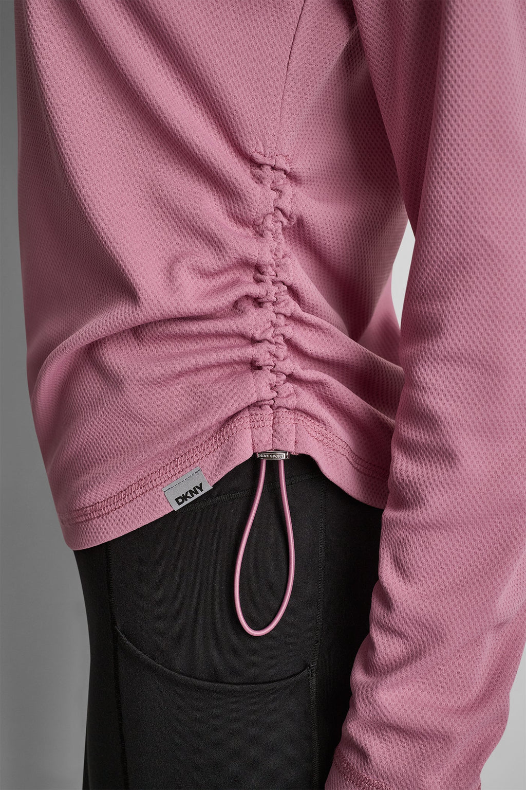 LONG SLEEVE V-NECK TECH TEE