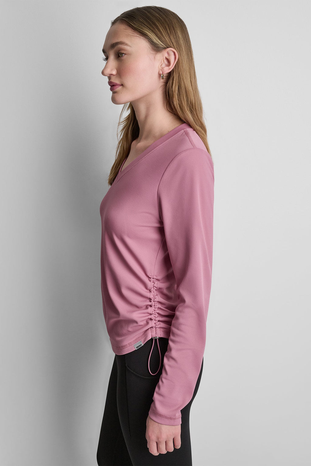 LONG SLEEVE V-NECK TECH TEE