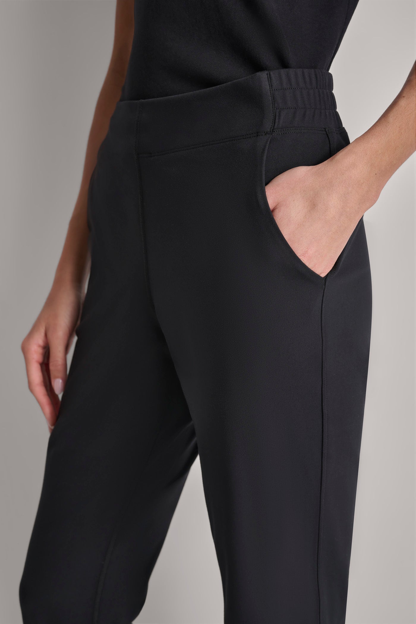 CROPPED MID-RISE BALANCE COMPRESSION SKINNY PANT