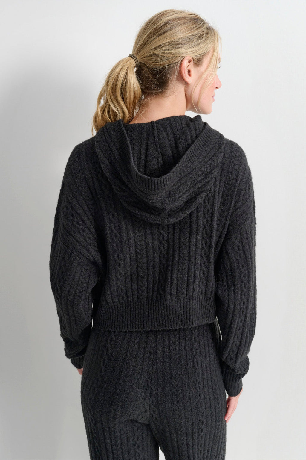 COZY CABLE SWEATER HOODIE