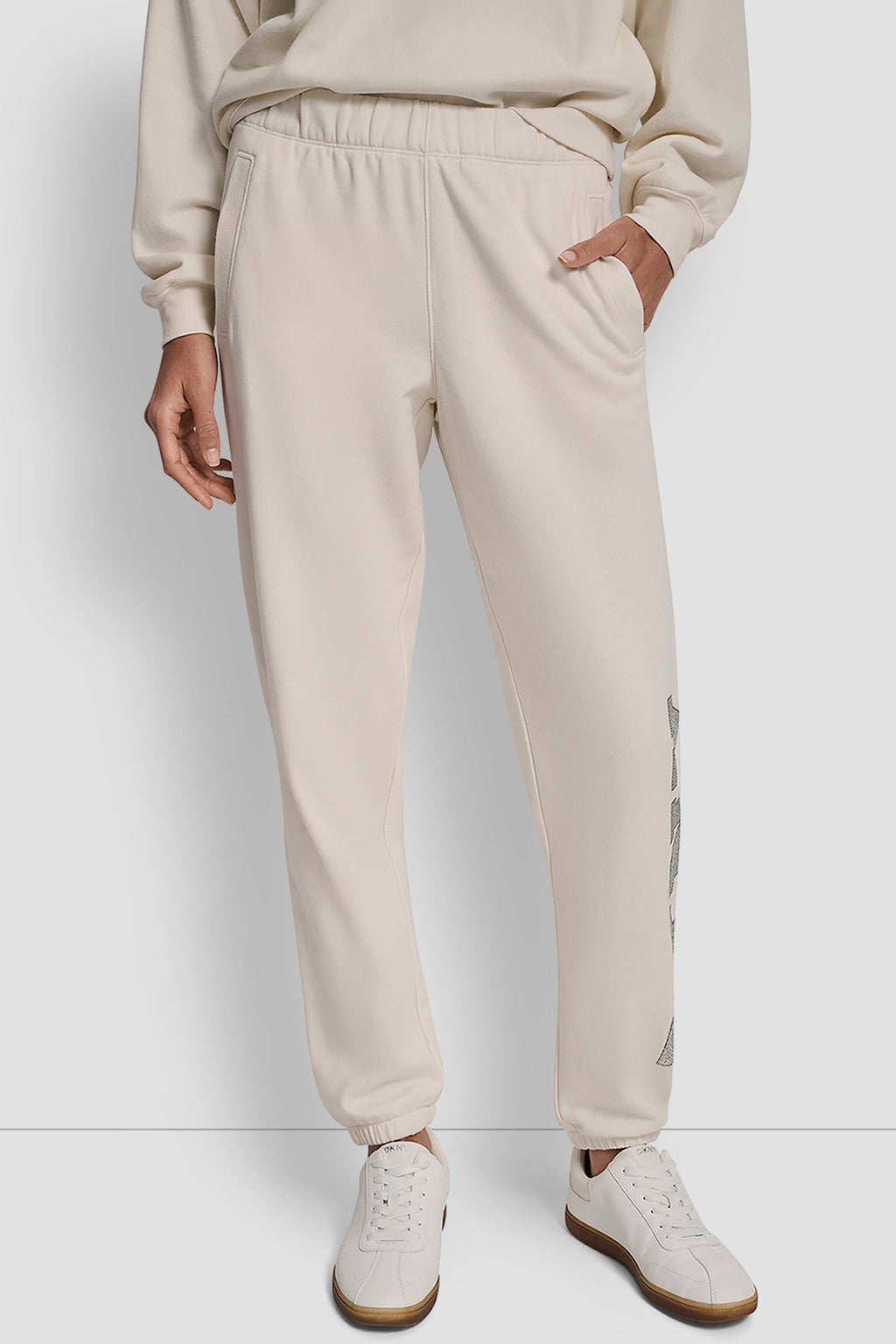EXPLODED RHINESTONE VARISTY LOGO HIGH-RISE RELAXED