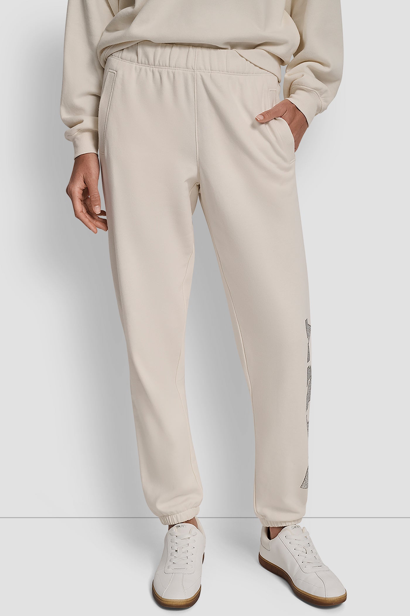 EXPLODED RHINESTONE VARISTY LOGO HIGH-RISE RELAXED