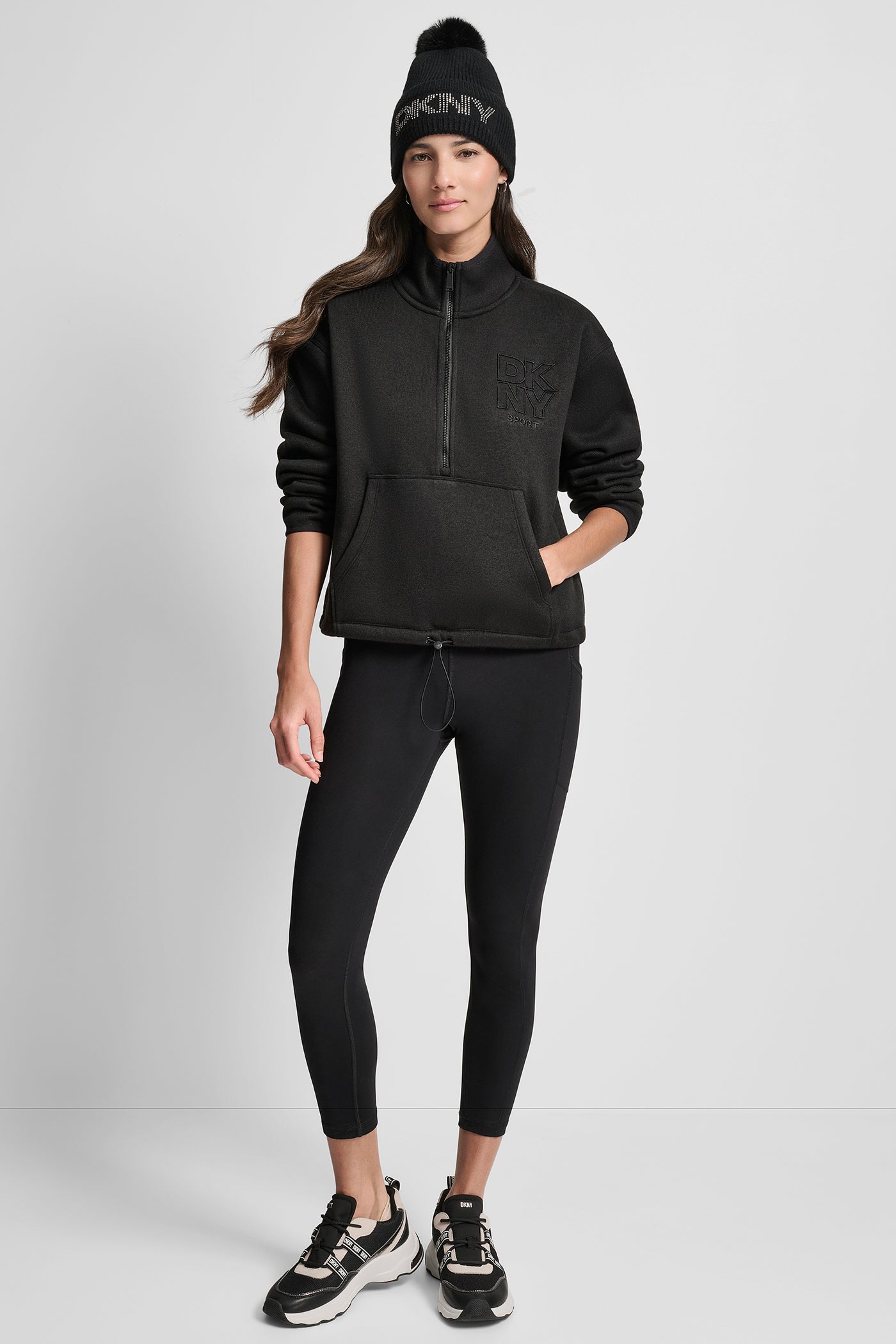 HALF ZIP LOGO PULLOVER