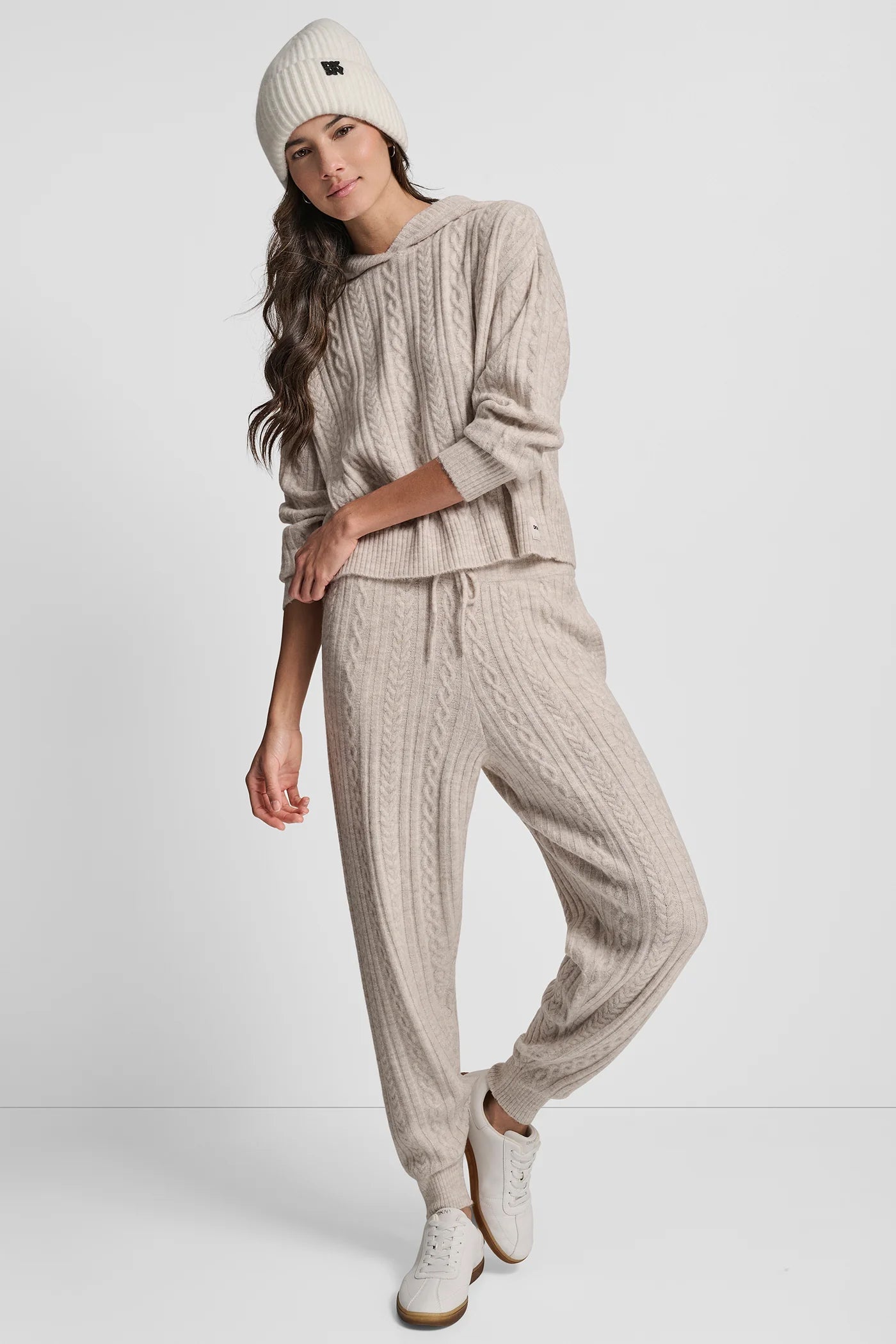 COZY CABLE SWEATER JOGGER