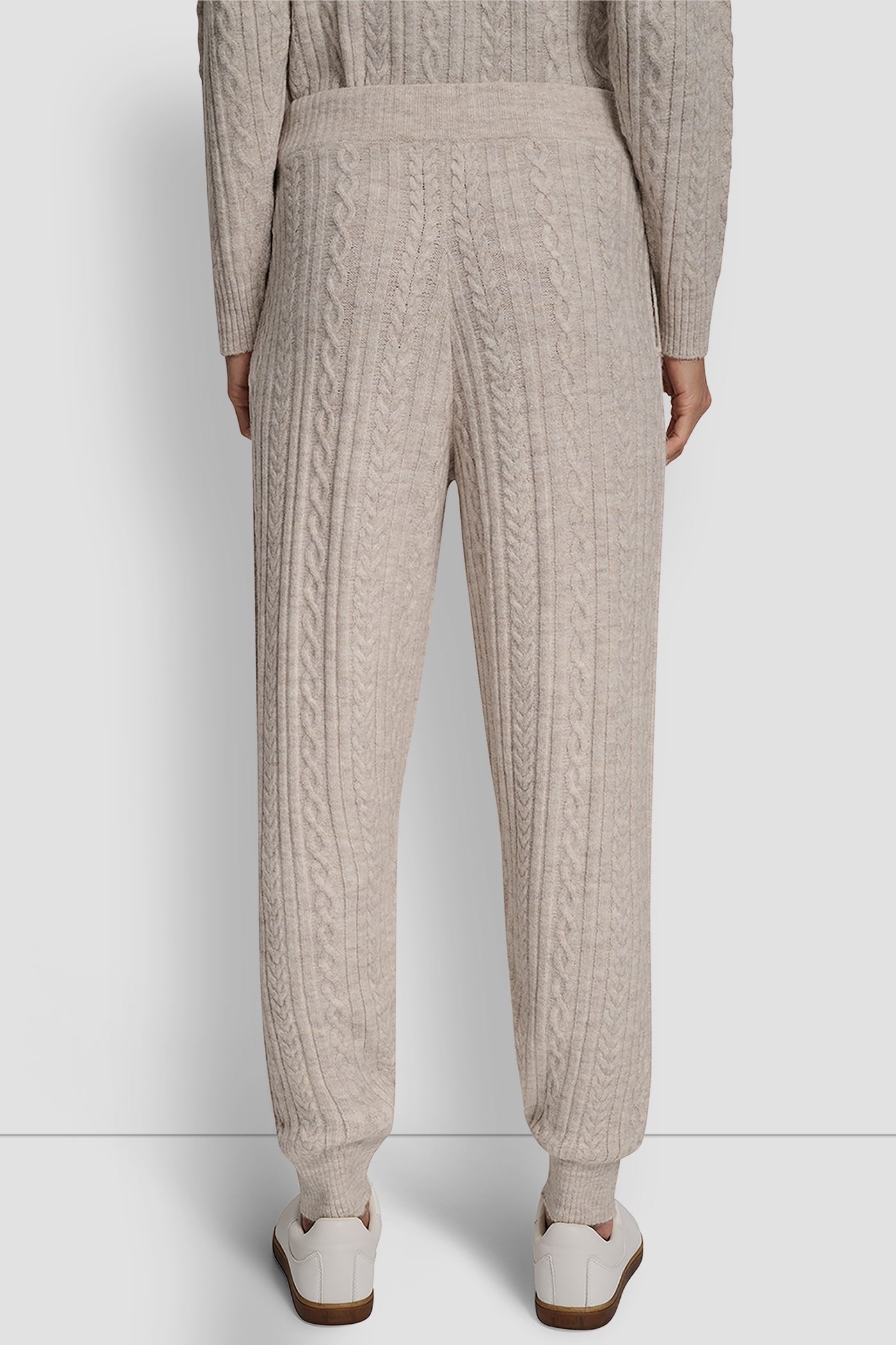 COZY CABLE SWEATER JOGGER