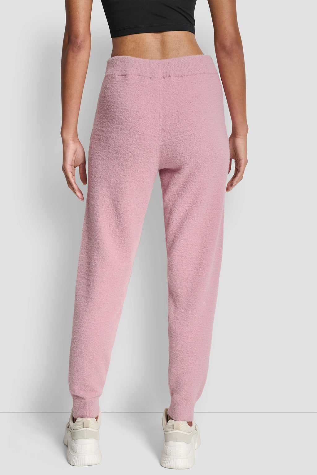FEATHER YARN JOGGER WITH POCKETS AND TONAL LOGO