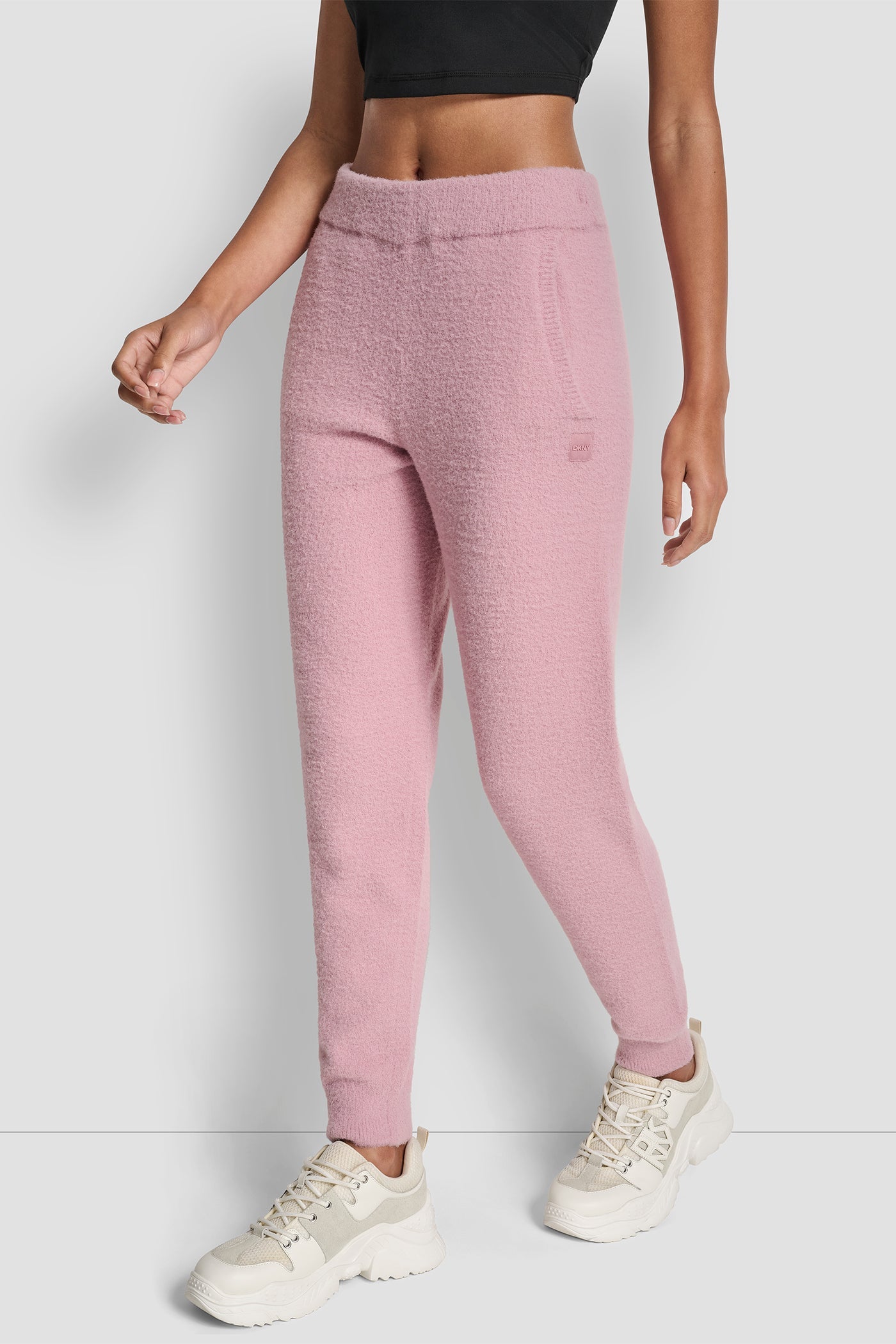 FEATHER YARN JOGGER WITH POCKETS AND TONAL LOGO