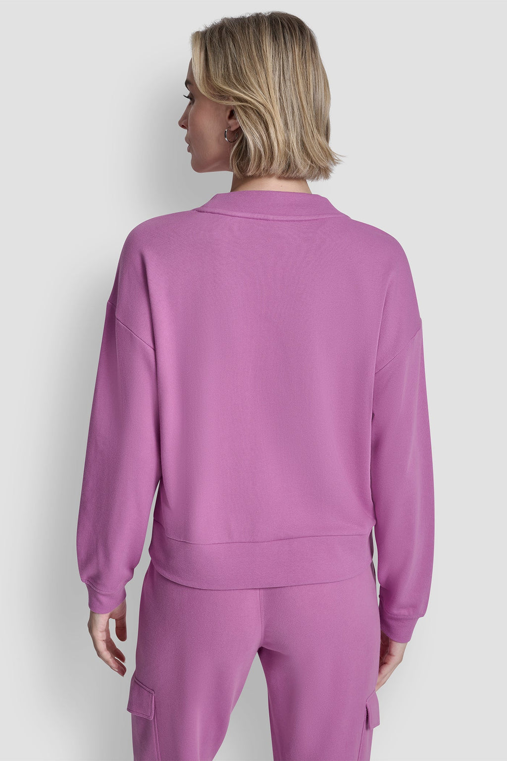 METALLIC BUBBLE LOGO V-NECK PULLOVER