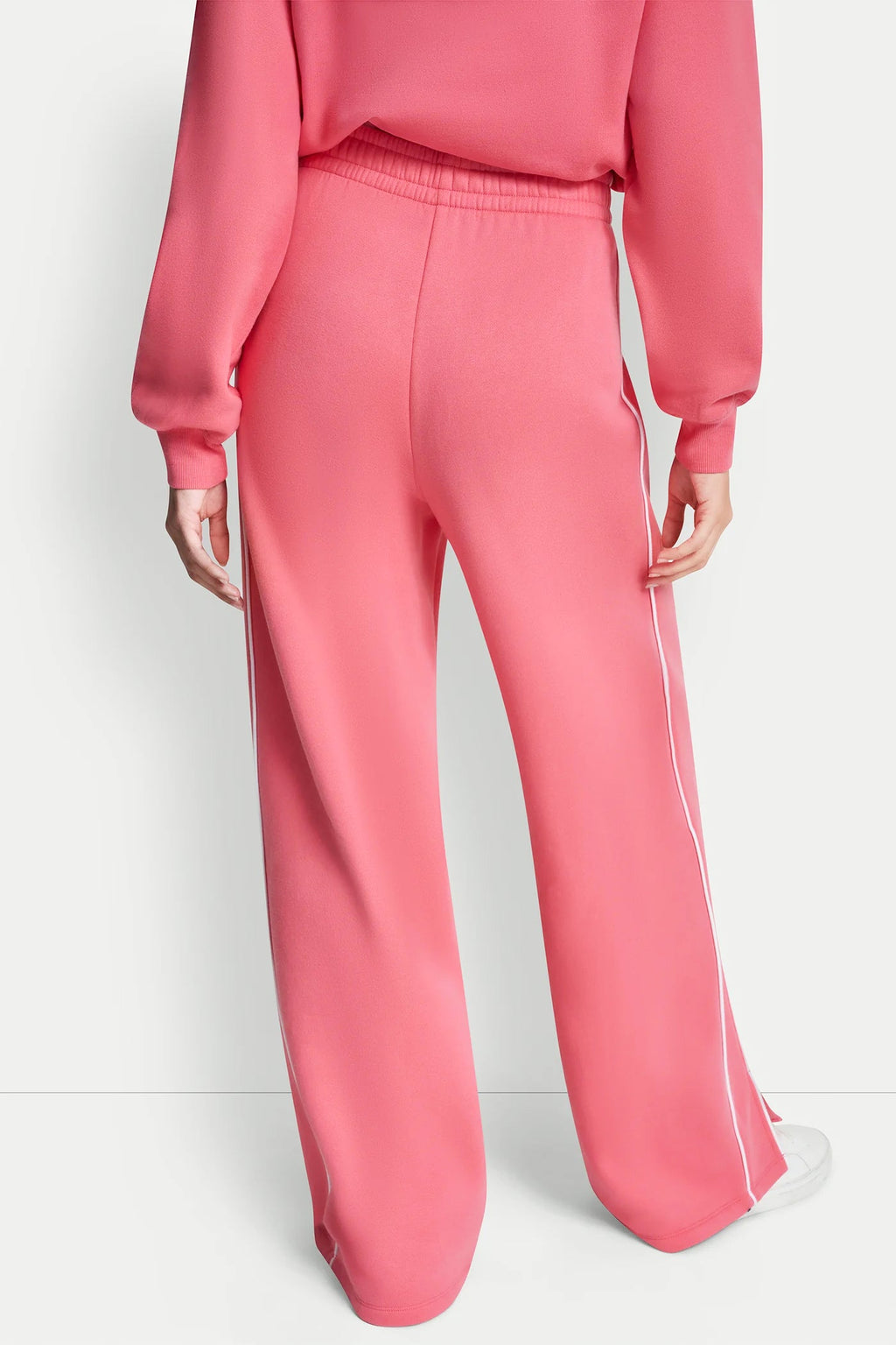 HIGH-RISE PIPED TRACK PANTS