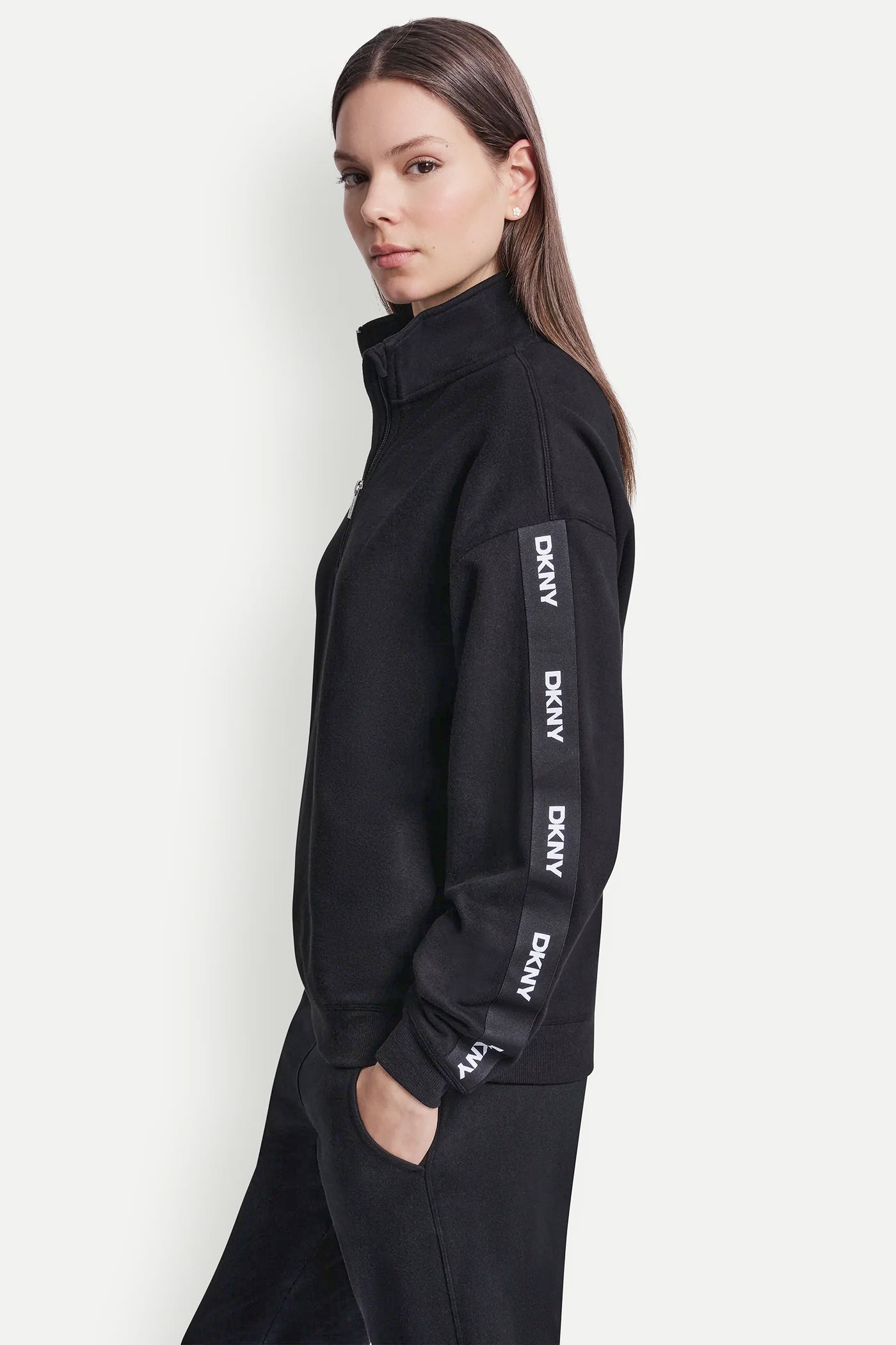 LOGO QUARTER-ZIP SWEATSHIRT