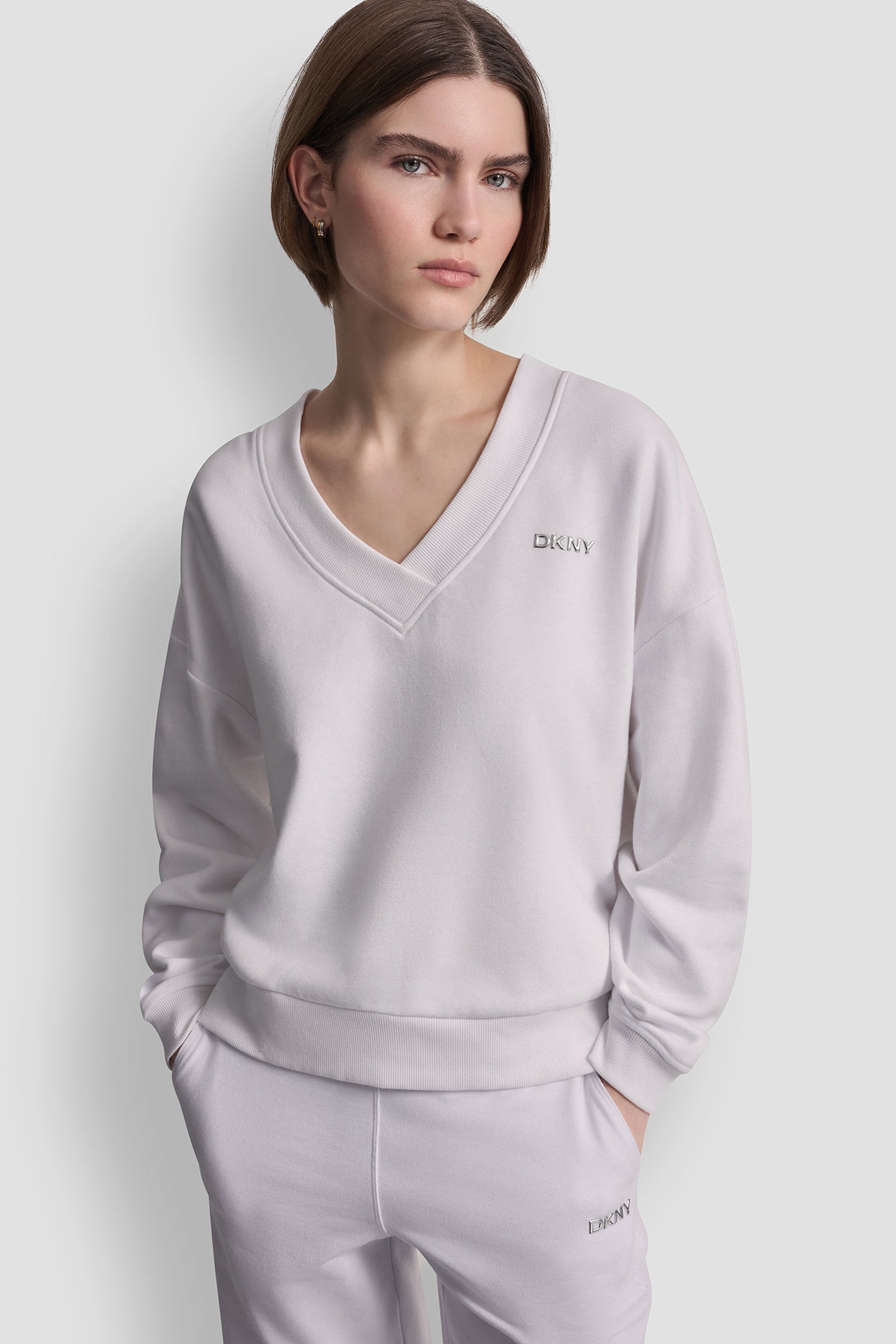METALLIC BUBBLE LOGO V-NECK PULLOVER