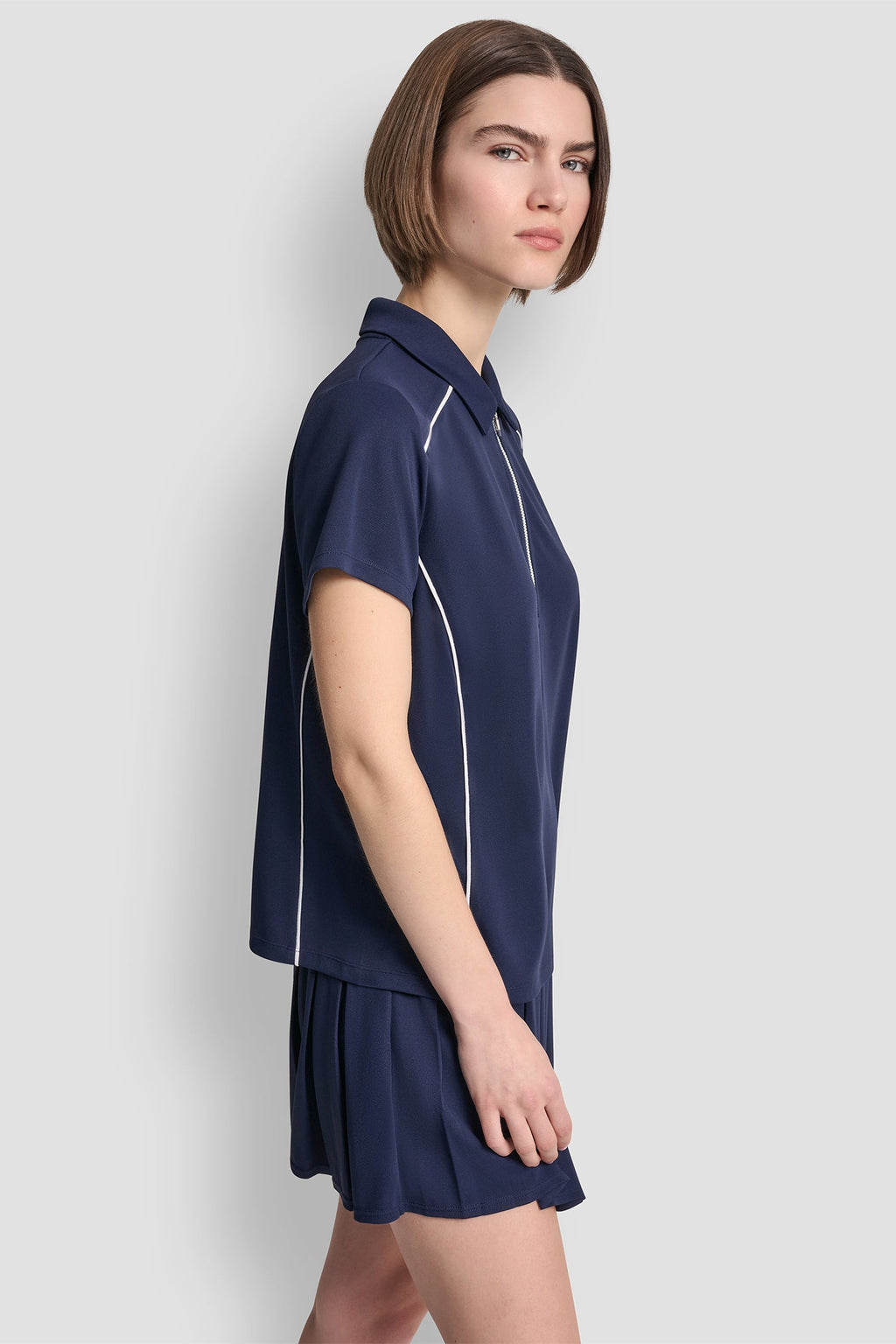 COURT PIQUÉ PIPED HALF-ZIP POLO