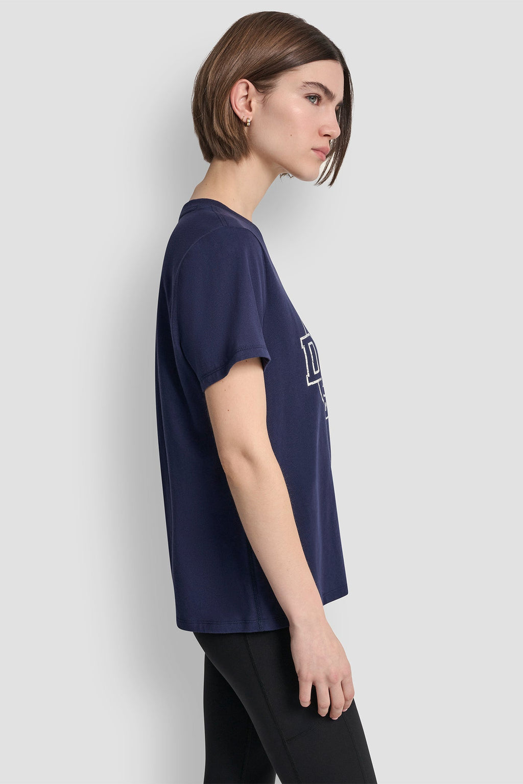 COLLEGIATE MEDALLION LOGO TEE