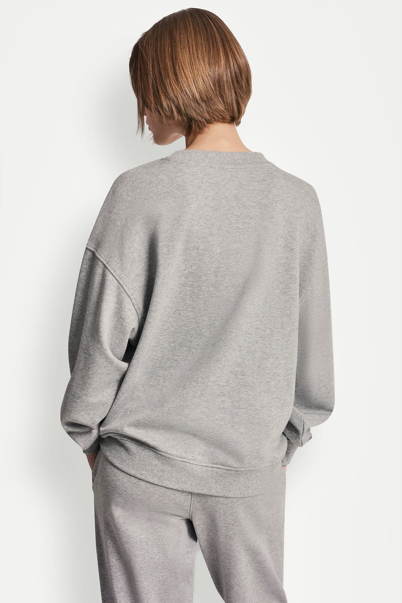 COLLEGIATE LOGO SWEATSHIRT