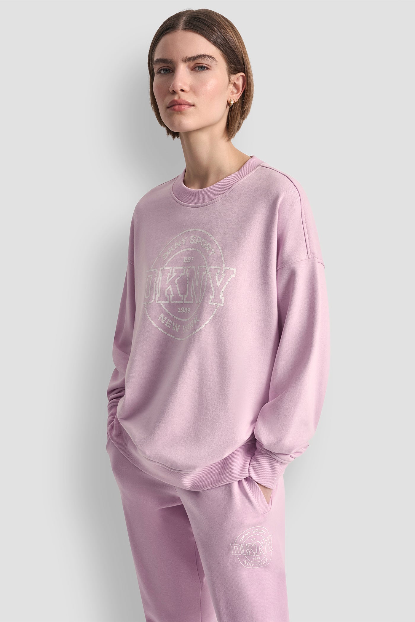 COLLEGIATE LOGO SWEATSHIRT