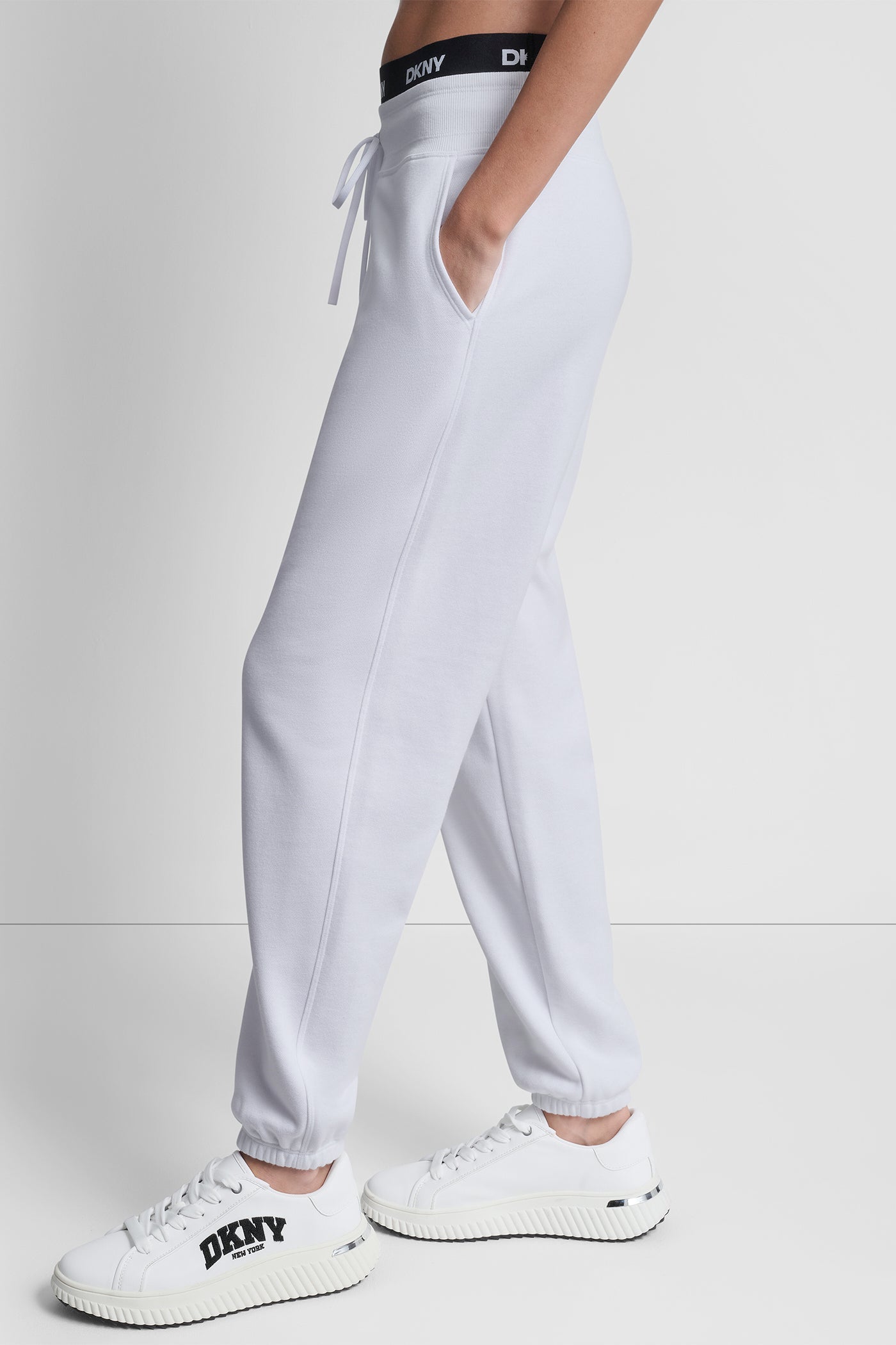 HIGH-RISE LOGO WAIST SLIM JOGGER