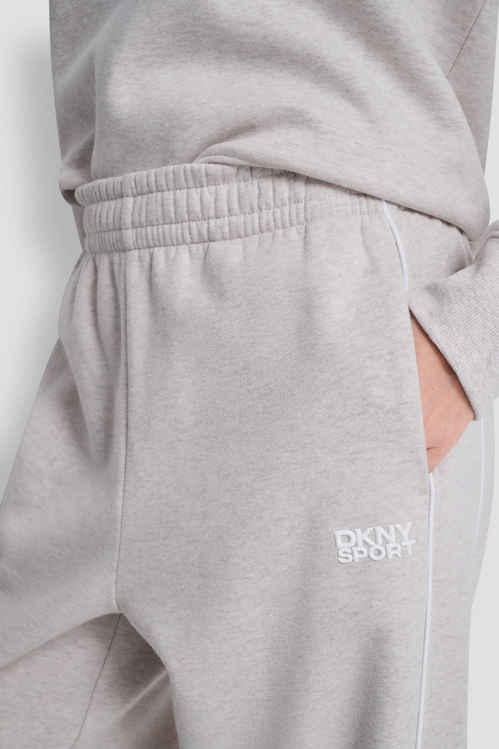 HIGH-RISE PIPED TRACK PANTS