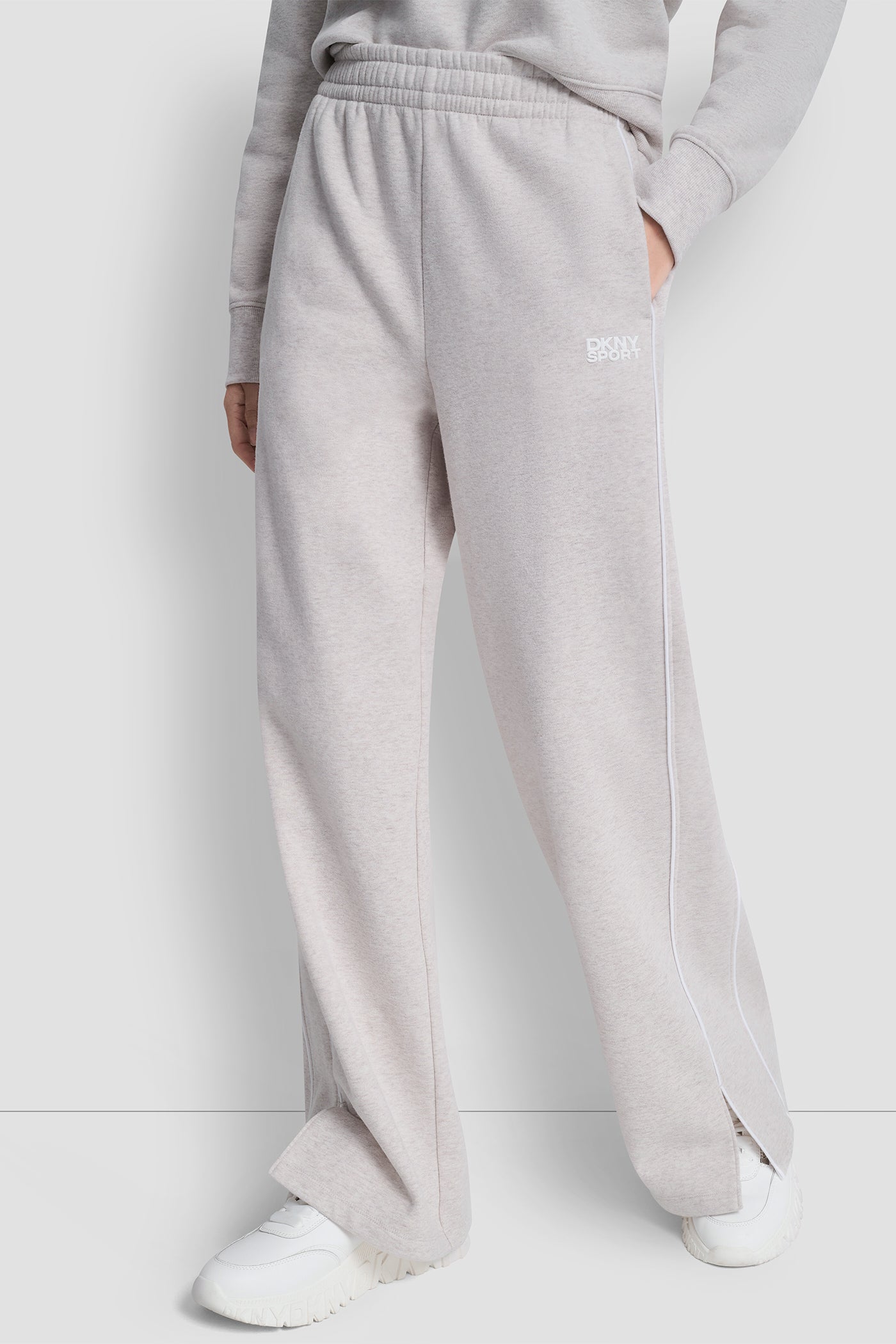 HIGH-RISE PIPED TRACK PANTS