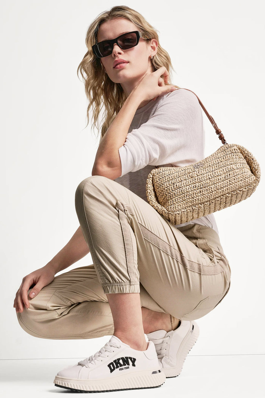HIGH-RISE SLIM UTILITY JOGGER