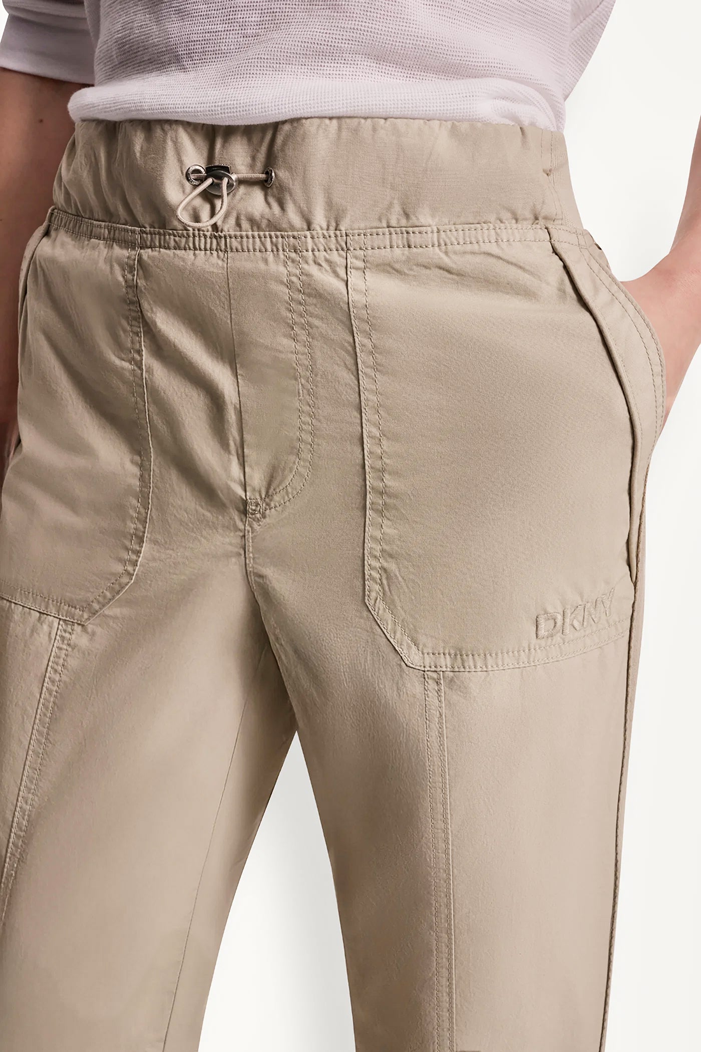 HIGH-RISE SLIM UTILITY JOGGER