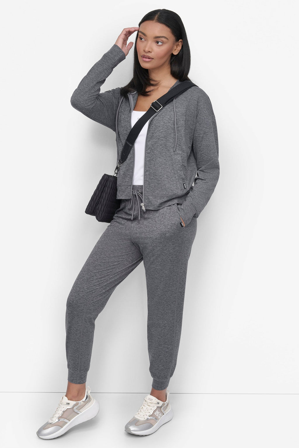 CROPPED HIGH-RISE SLIM JOGGER
