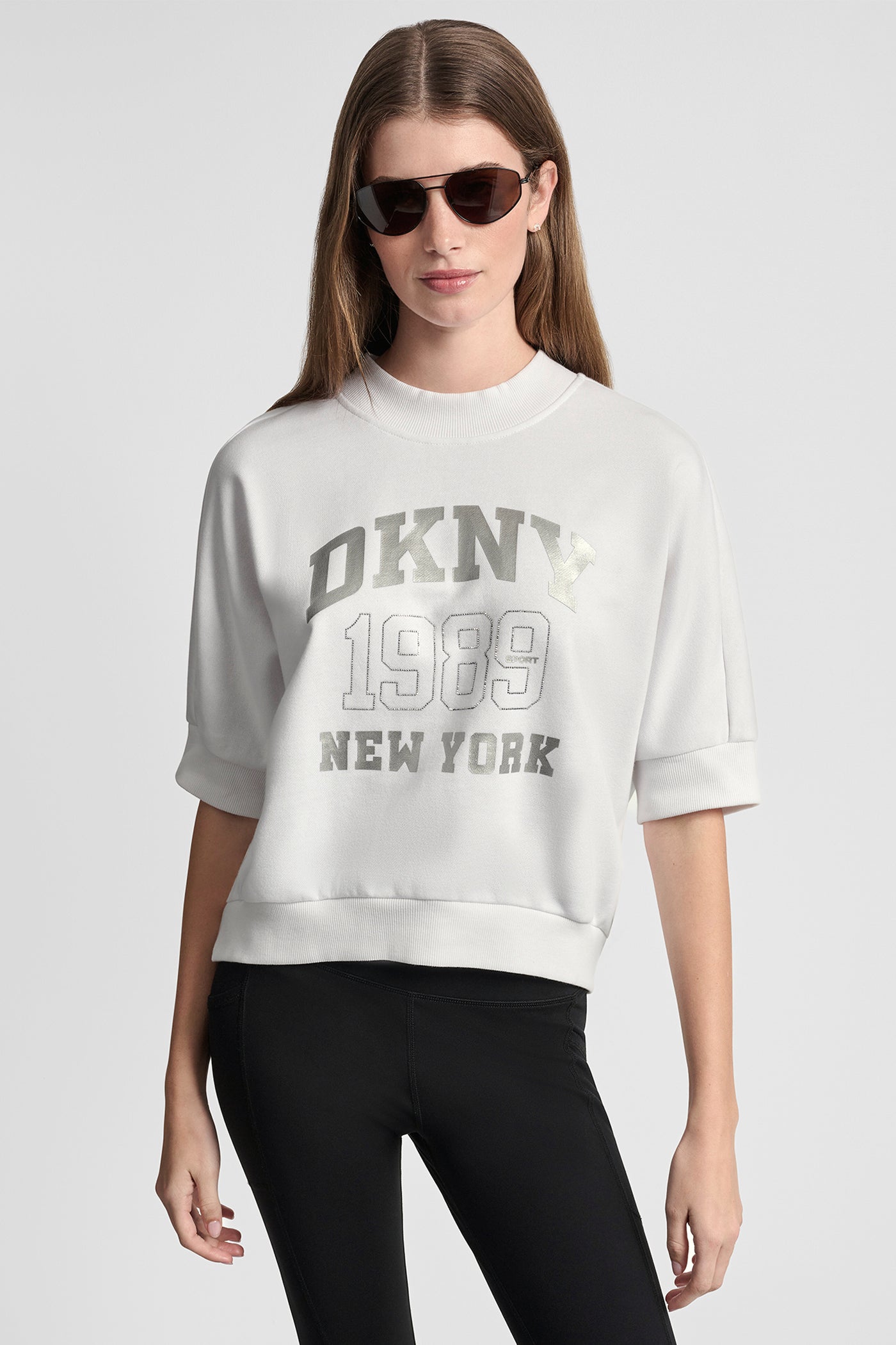 SHORT SLEEVE LOGO HIGH-LOW TEE