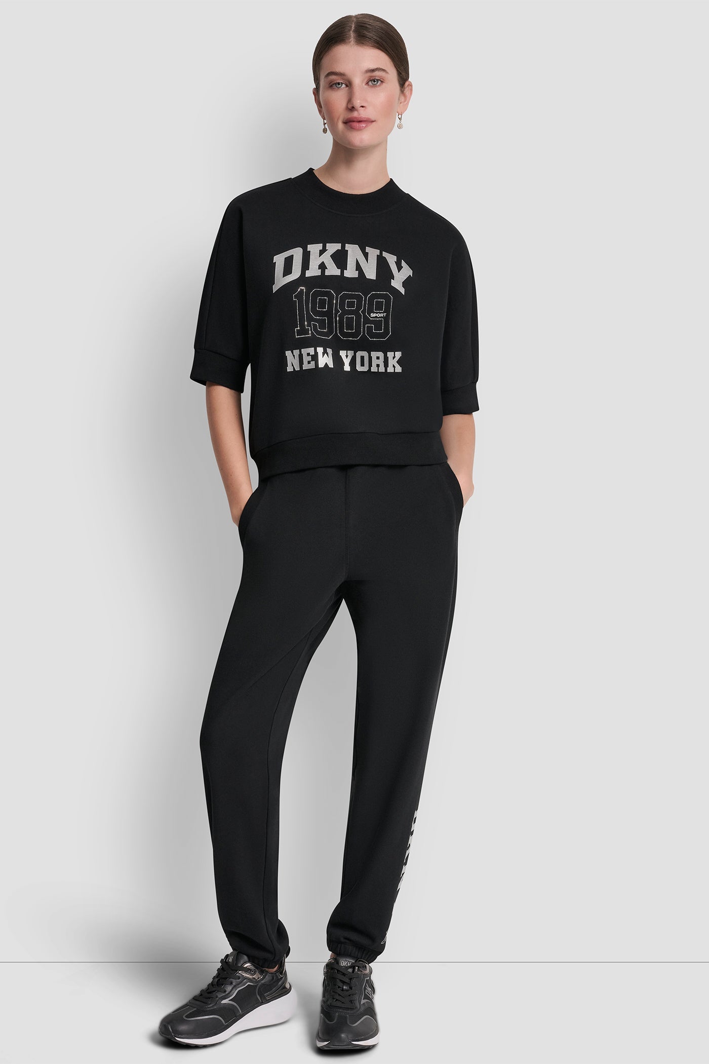 SHORT SLEEVE LOGO HIGH-LOW TEE