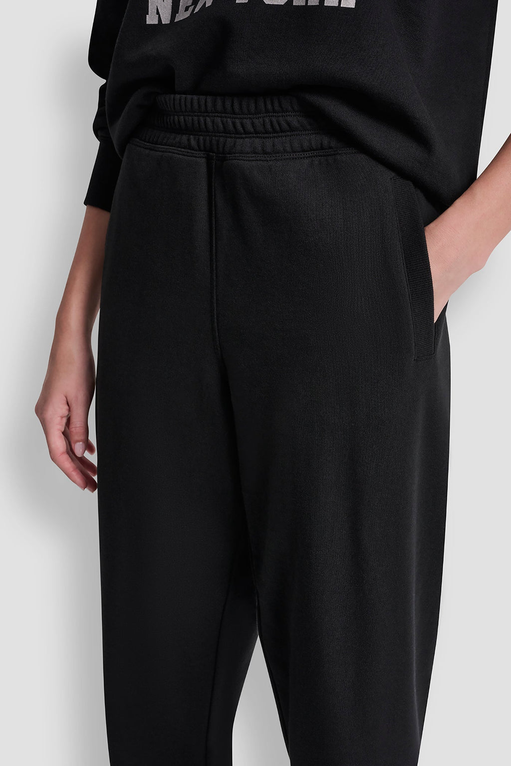 DKNY 1989 RHINESTUD LOGO JOGGER