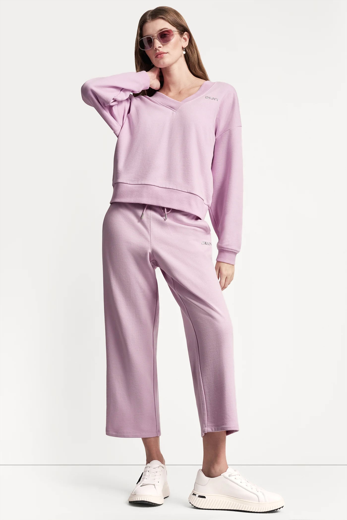METALLIC BUBBLE LOGO V-NECK PULLOVER