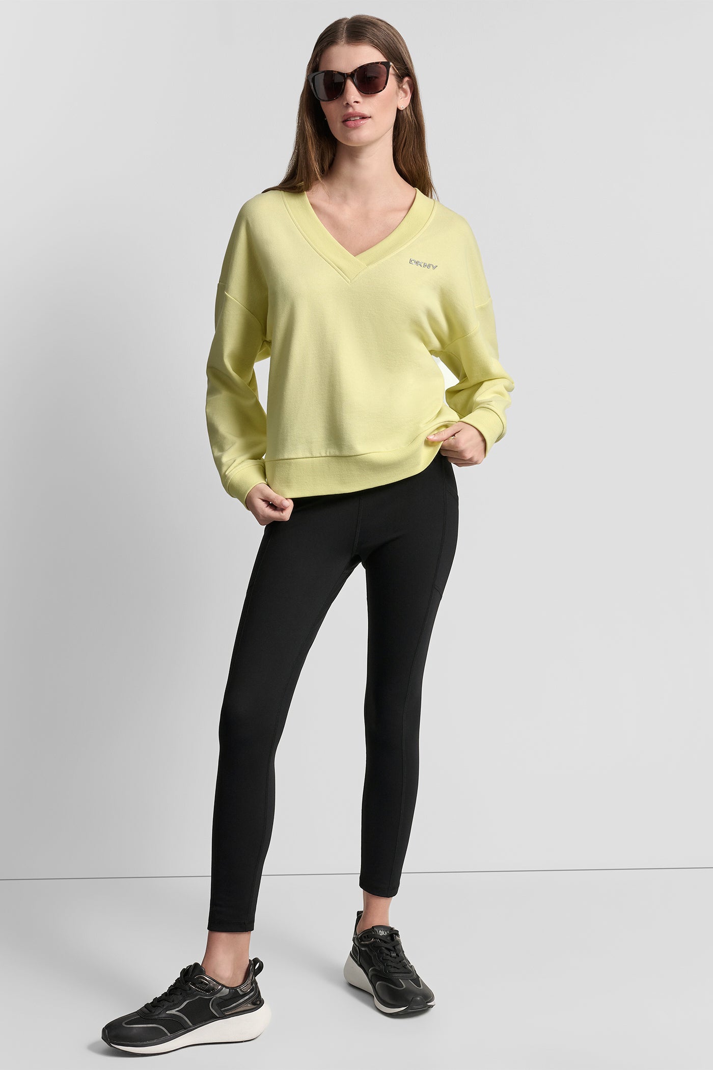 METALLIC BUBBLE LOGO V-NECK PULLOVER