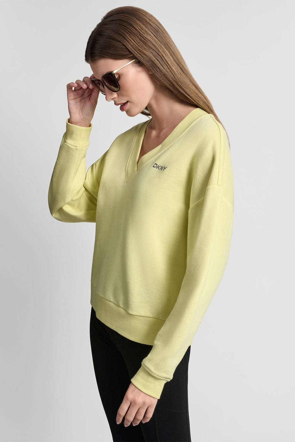 METALLIC BUBBLE LOGO V-NECK PULLOVER