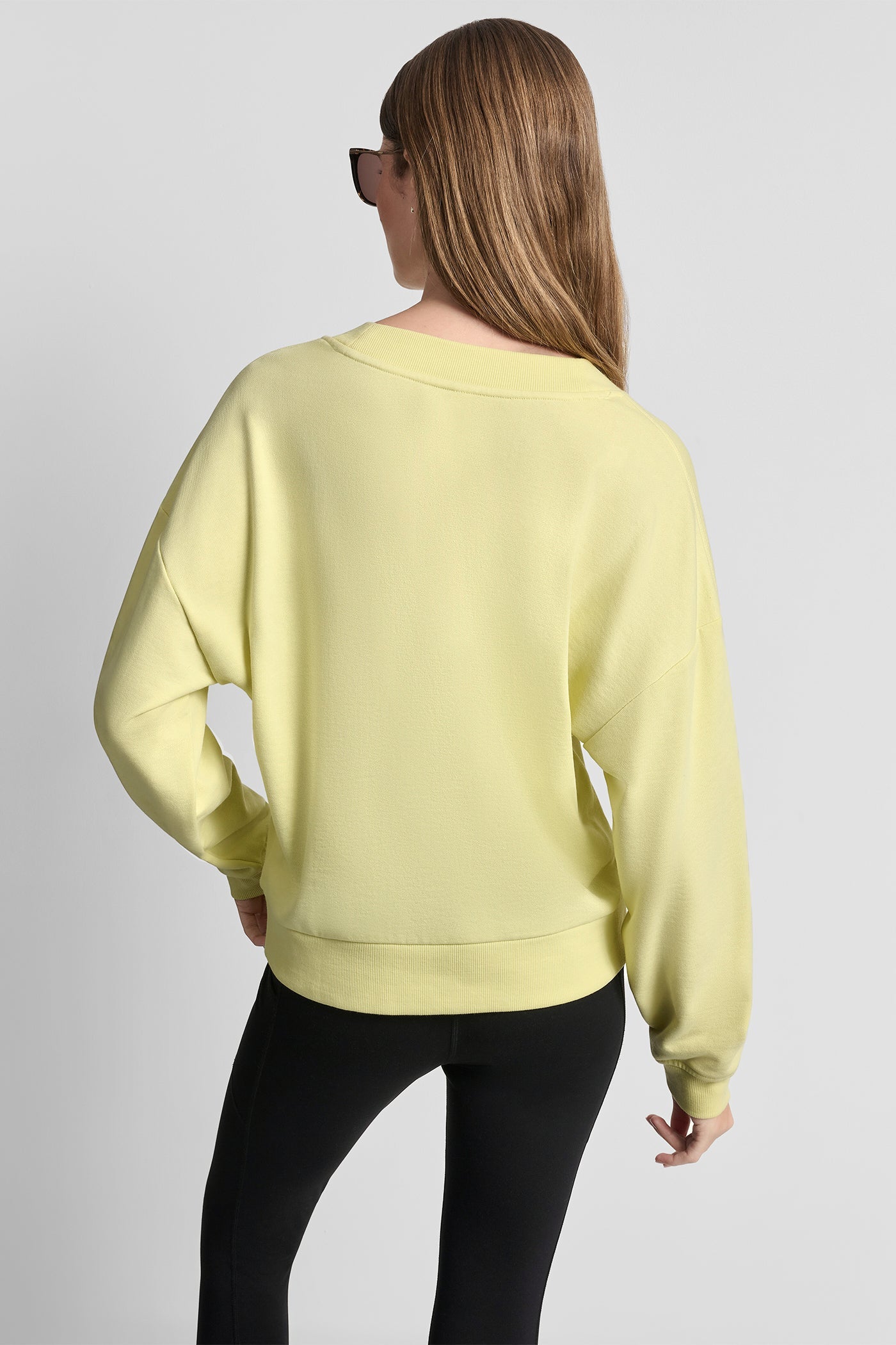 METALLIC BUBBLE LOGO V-NECK PULLOVER