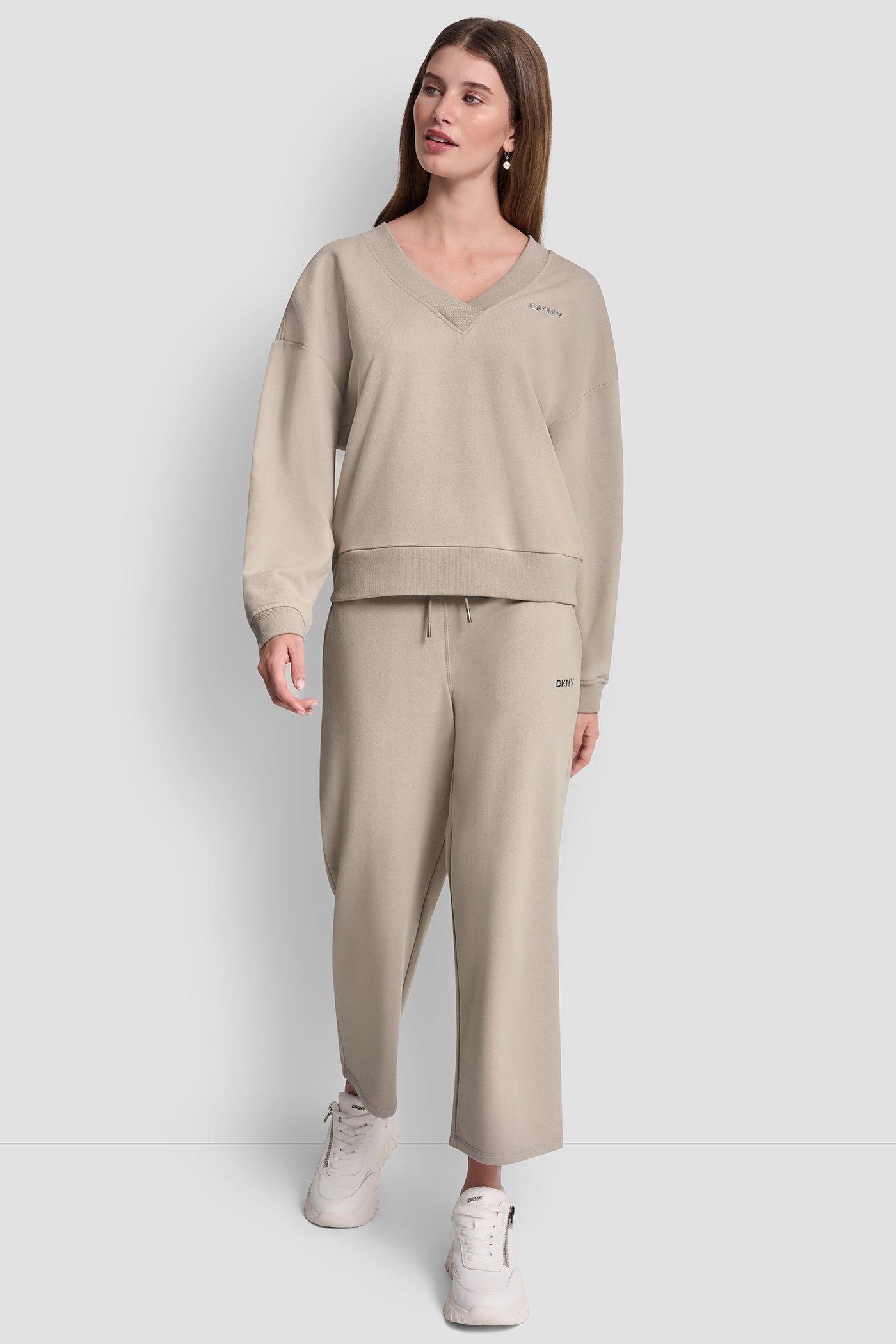 METALLIC BUBBLE LOGO V-NECK PULLOVER