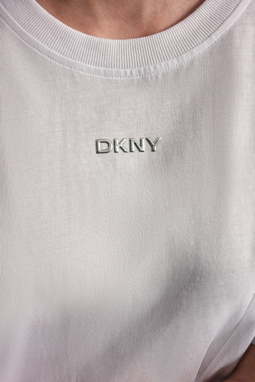 METALLIC LOGO TEE
