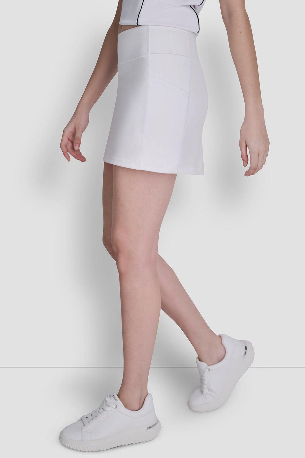 EXTRA HIGH-RISE BALANCE COMPRESSION SKORT