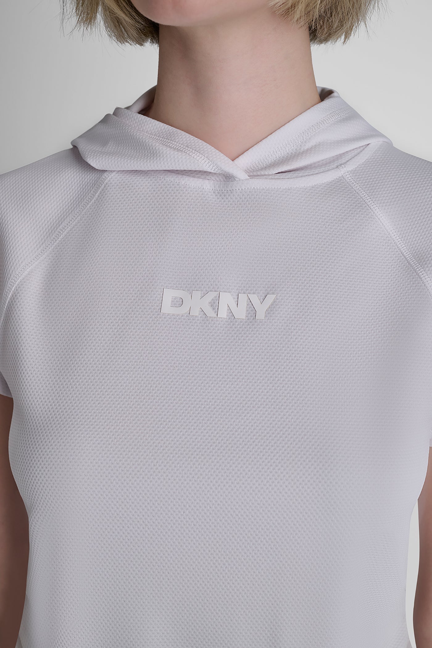MESH HOODED LOGO TEE