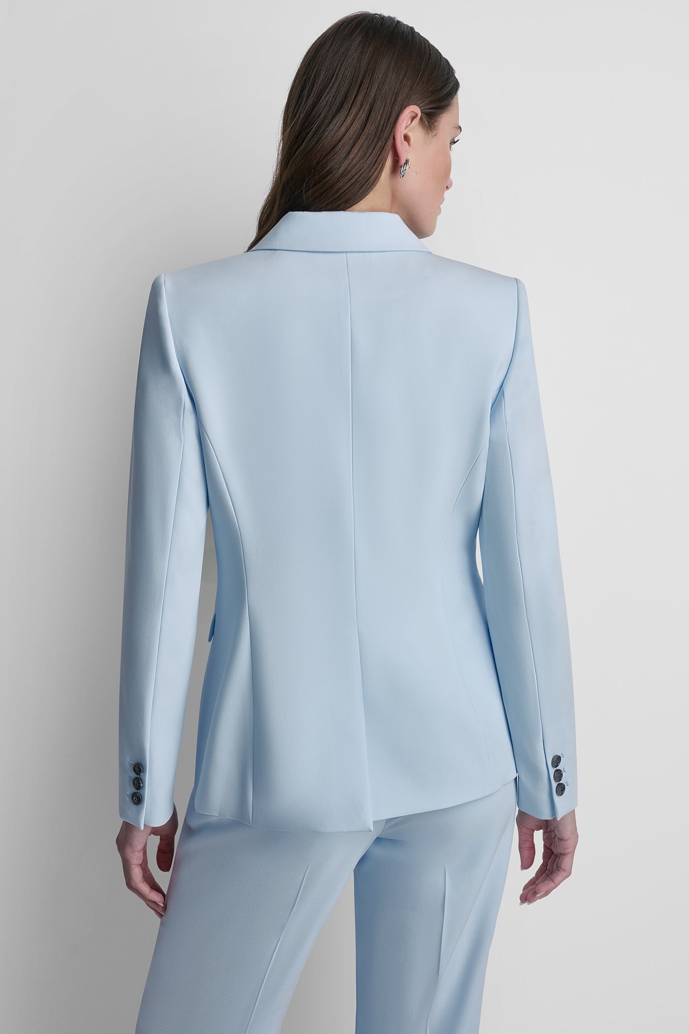 SINGLE BUTTON FRONT BLAZER
