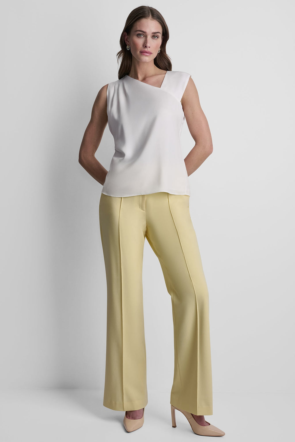 ASYMETRICAL SLEEVELESS BLOUSE